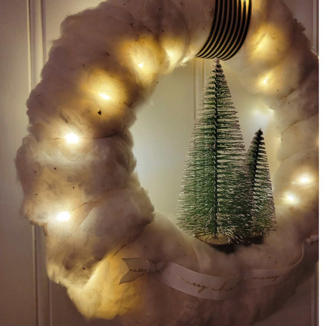 Australian Cotton Christmas Wreath (Pre-lit)