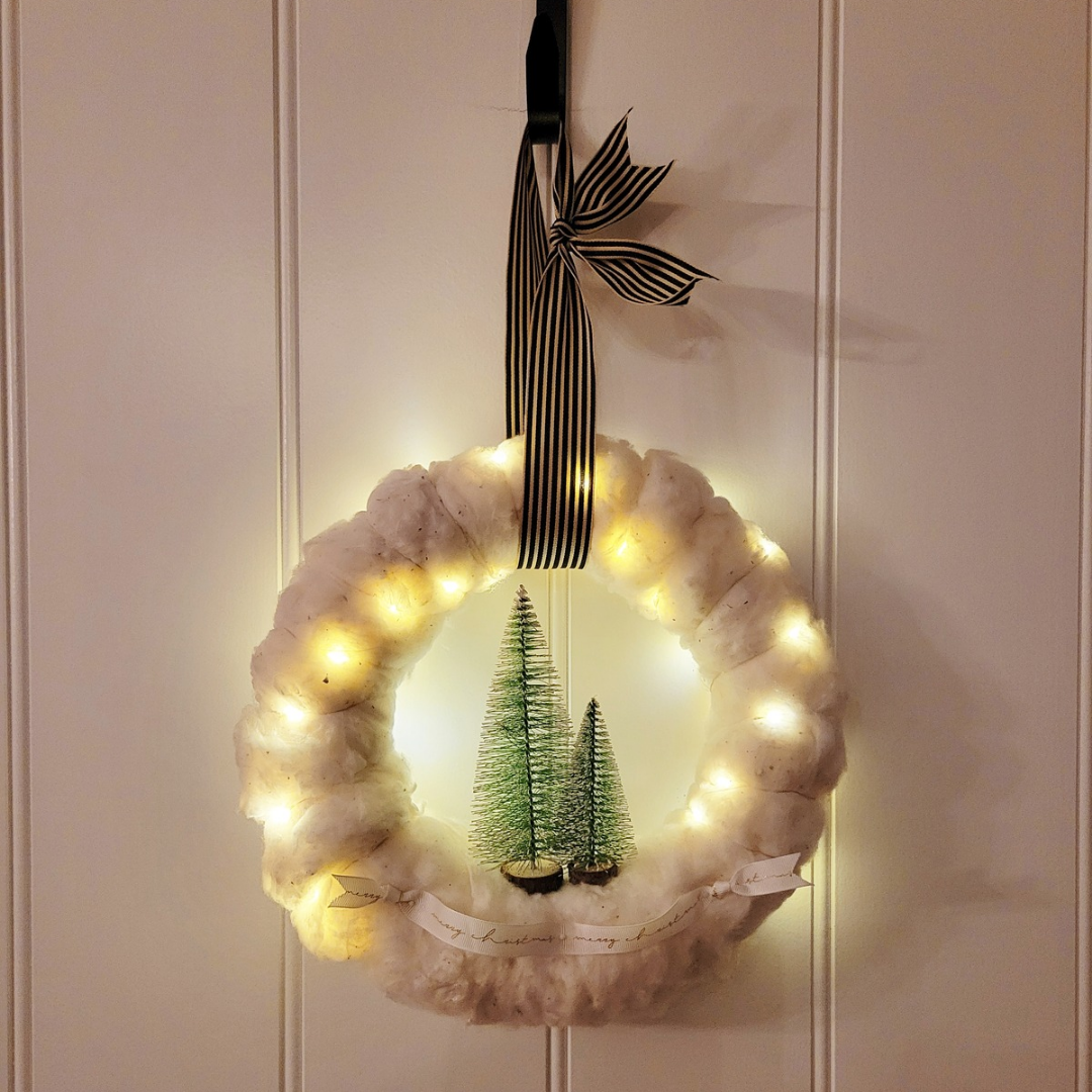 Australian Cotton Christmas Wreath (Pre-lit)