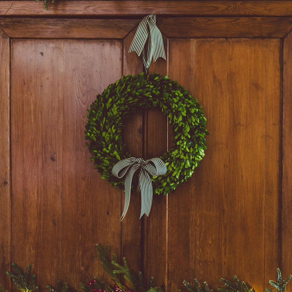 Preserved Boxwood Wreath with bow